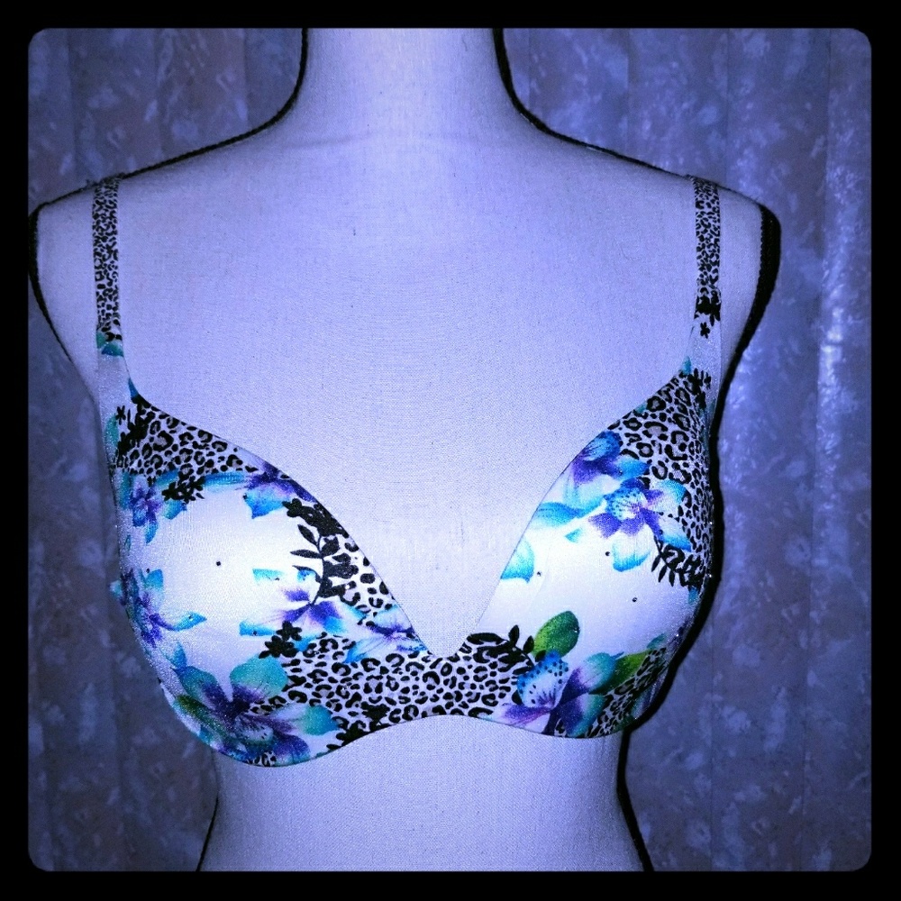 VS Push up Bra, Padded w/underwire, 38B